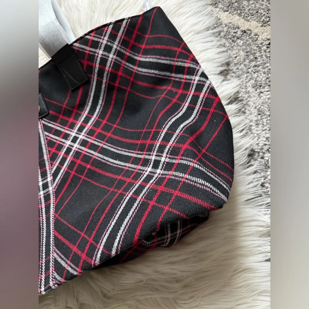 Victoria’s Secret plaid tote bag - Picture 3 of 10